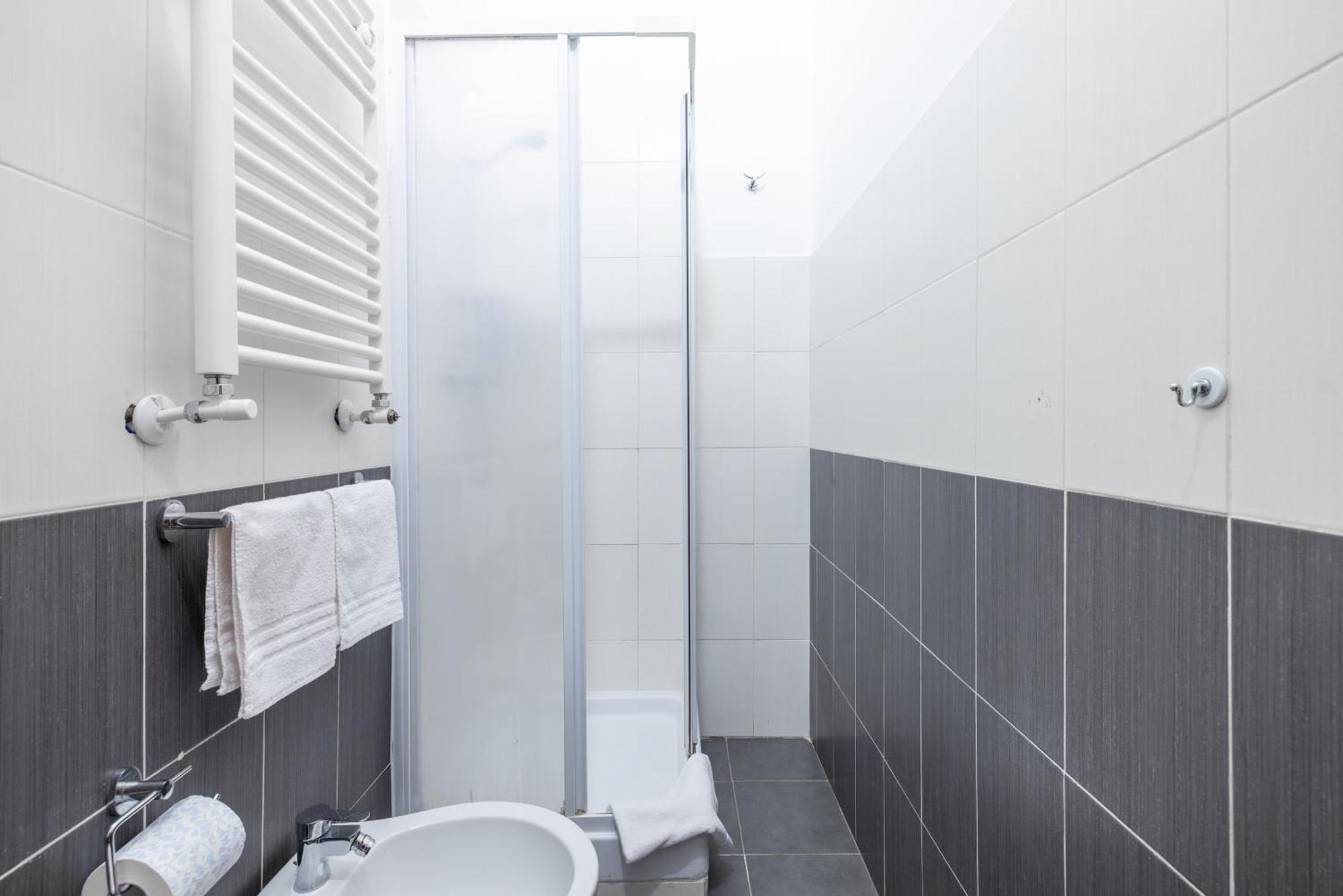 Domus Castroni Scipioni Bed & Breakfast Rome Exterior photo