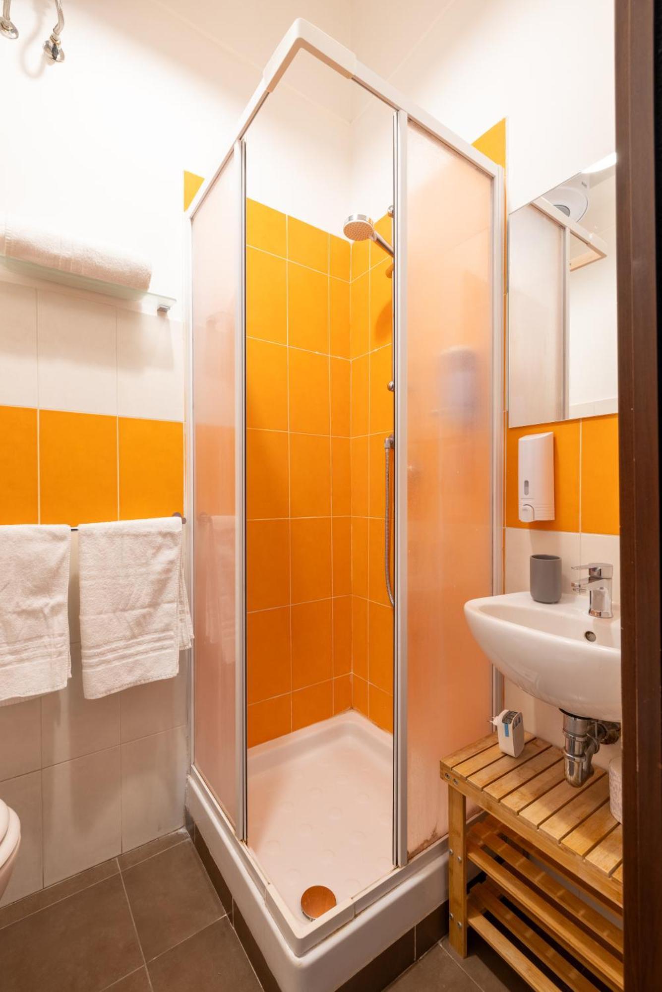 Domus Castroni Scipioni Bed & Breakfast Rome Exterior photo